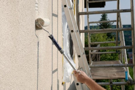 Comment peindre un plafond sans traces ni coulures ?